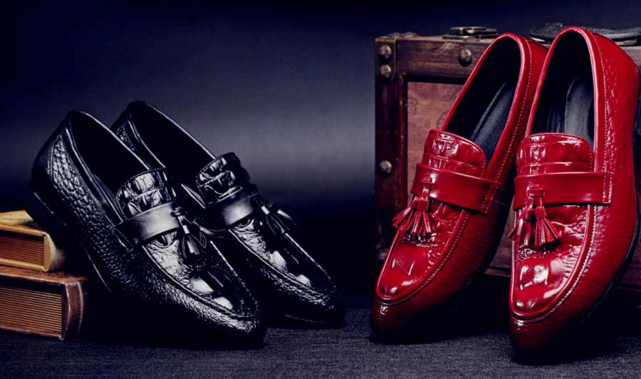 Men's crocodile skin pattern tassel slip on dress shoes