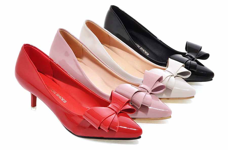 Womens butterfly leather slip on pump low heel dress shoes