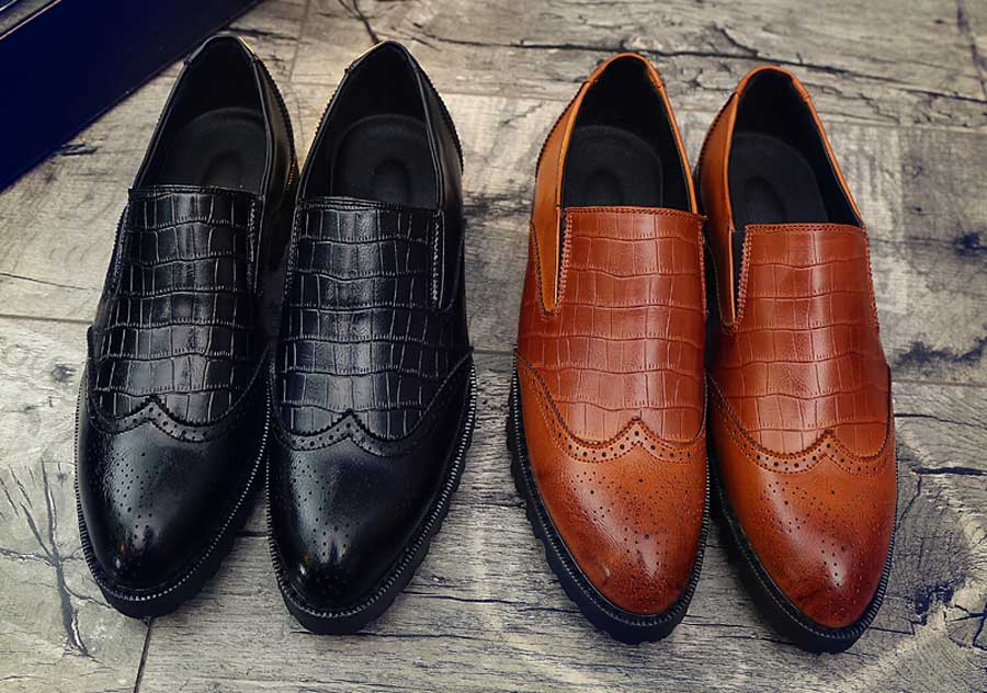 Men's retro pattern brogue slip on dress shoes