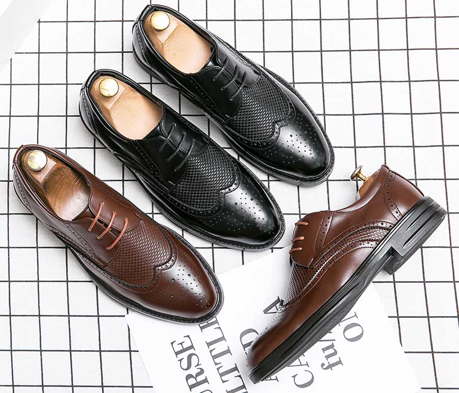 Men's brogue leather derby dress shoes check detail