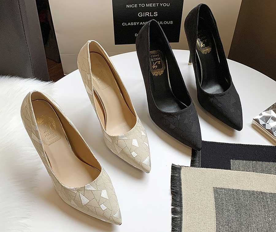 Women's irregular shapes pattern slip on heel dress shoes