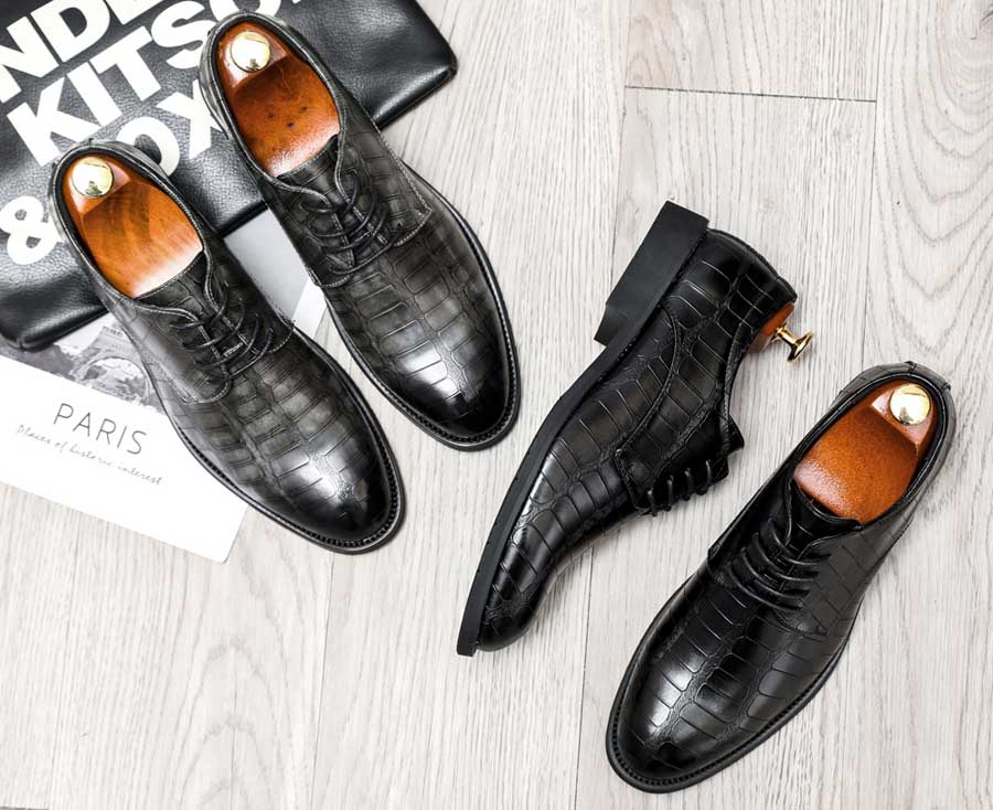 Men's crocodile skin pattern derby dress shoes