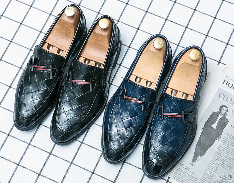 Men's check pattern metal buckle slip on dress shoes