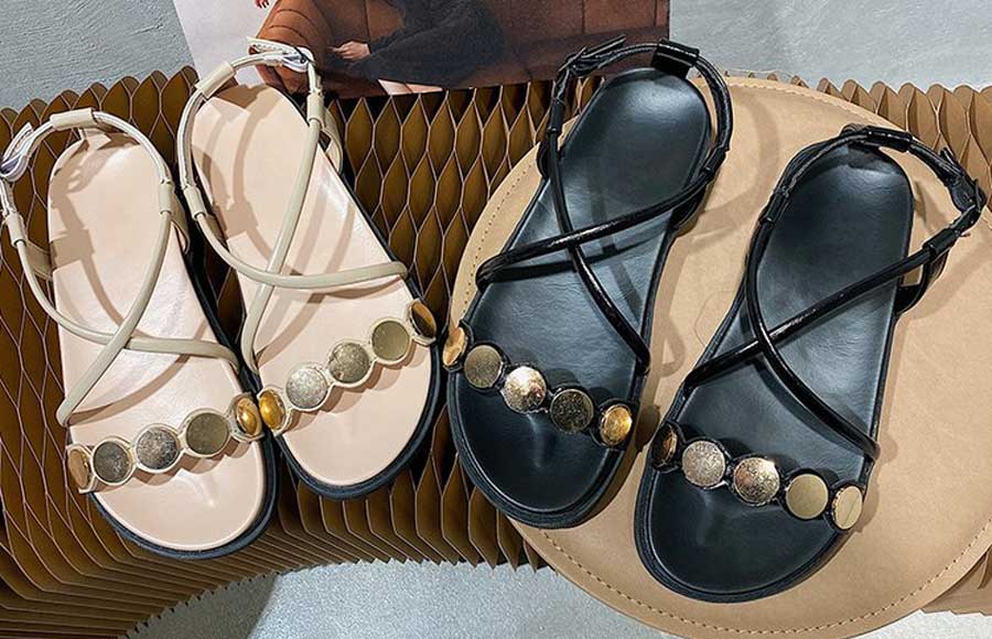 Women's round mental design cross strap shoe sandals