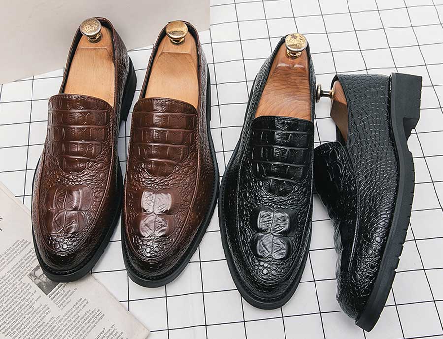 Men's crocodile skin pattern slip on dress shoe