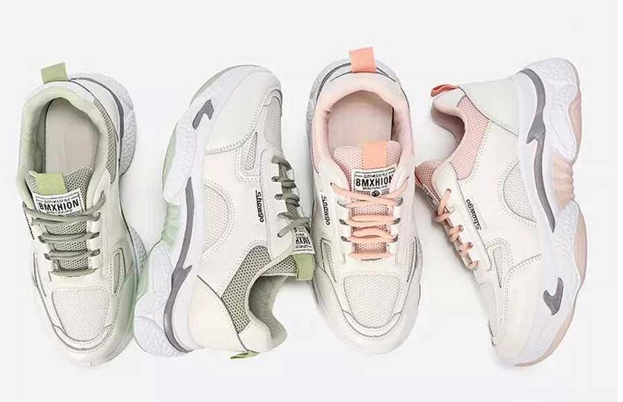 Women's mix color mesh vamp label print shoe sneakers