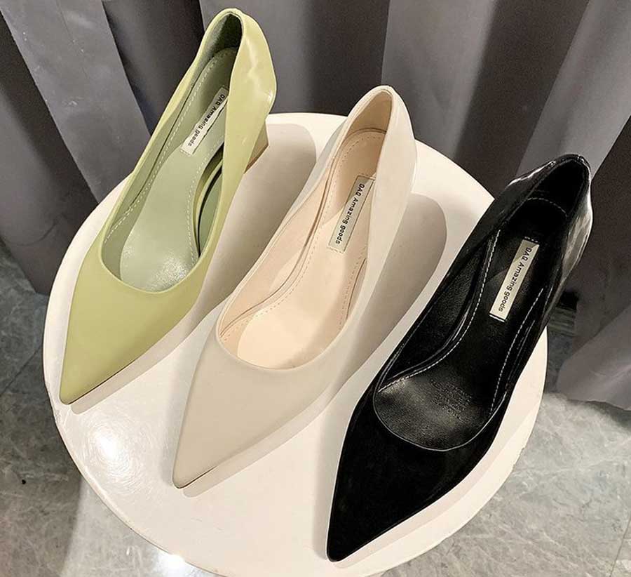 Women's point toe slip on chunk heel dress shoes