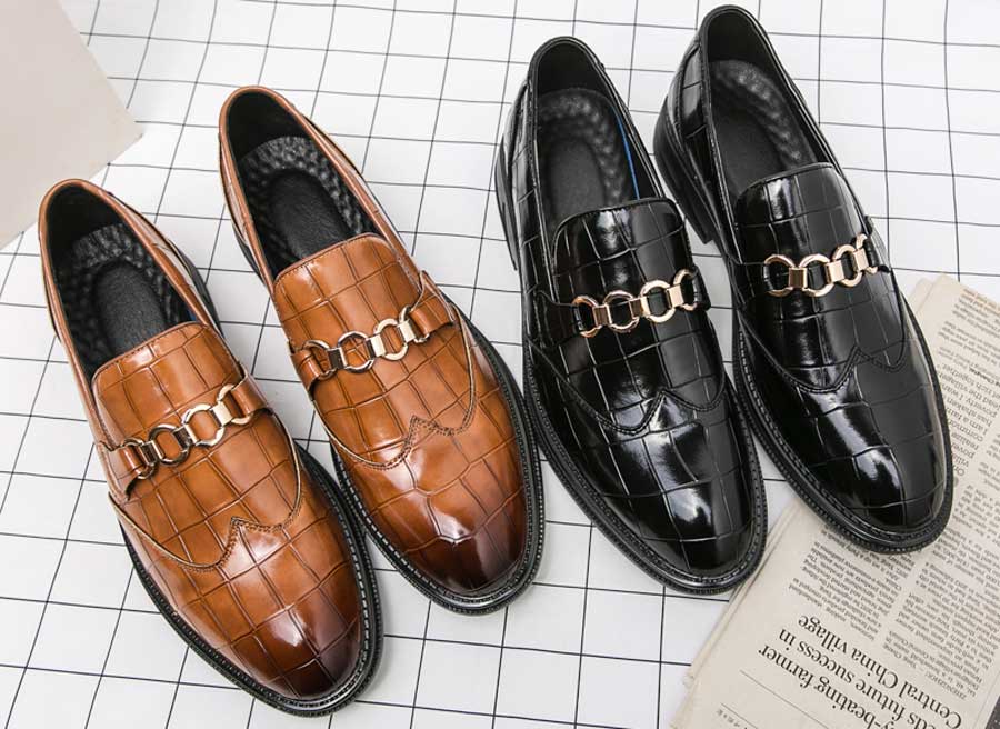 Men's retro croc pattern metal buckle slip on dress shoes