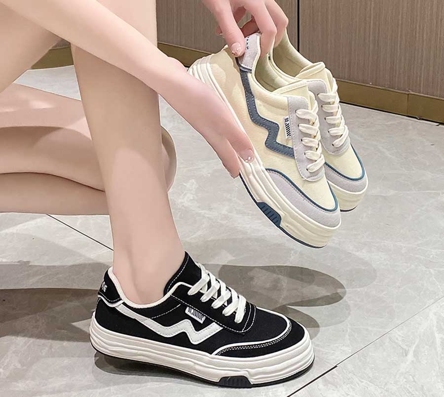 Women's canvas stripe logo pattern casual shoe sneakers